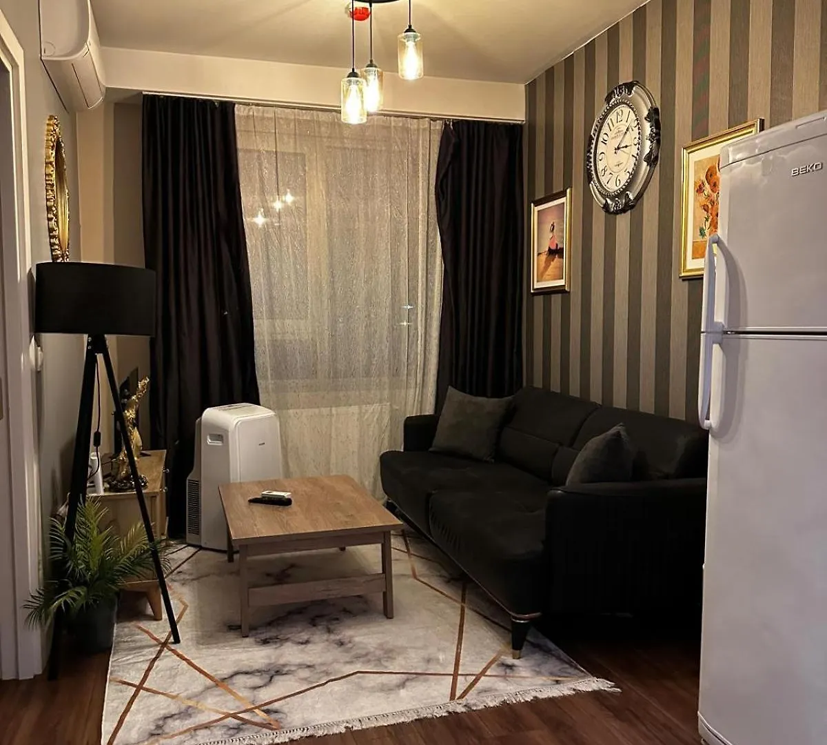 The Riyal Istanbul Apartment