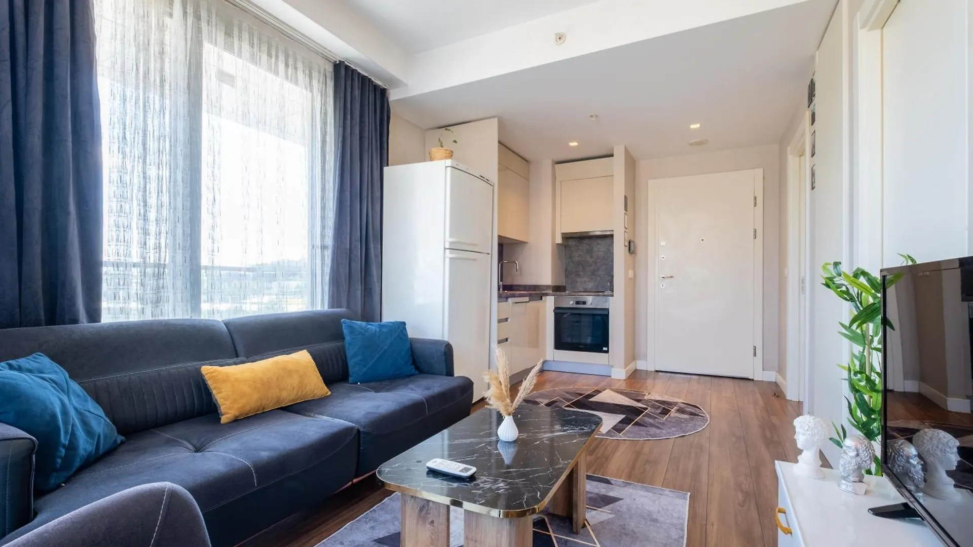 The Riyal Istanbul Apartment 0*,