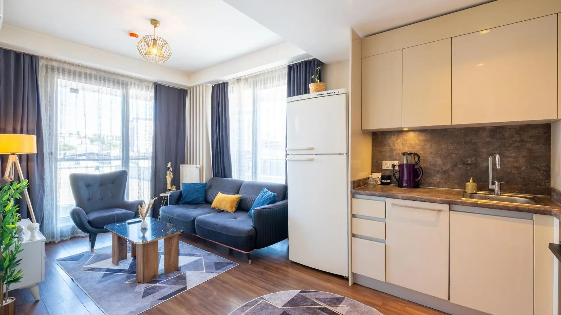 The Riyal Istanbul Apartment