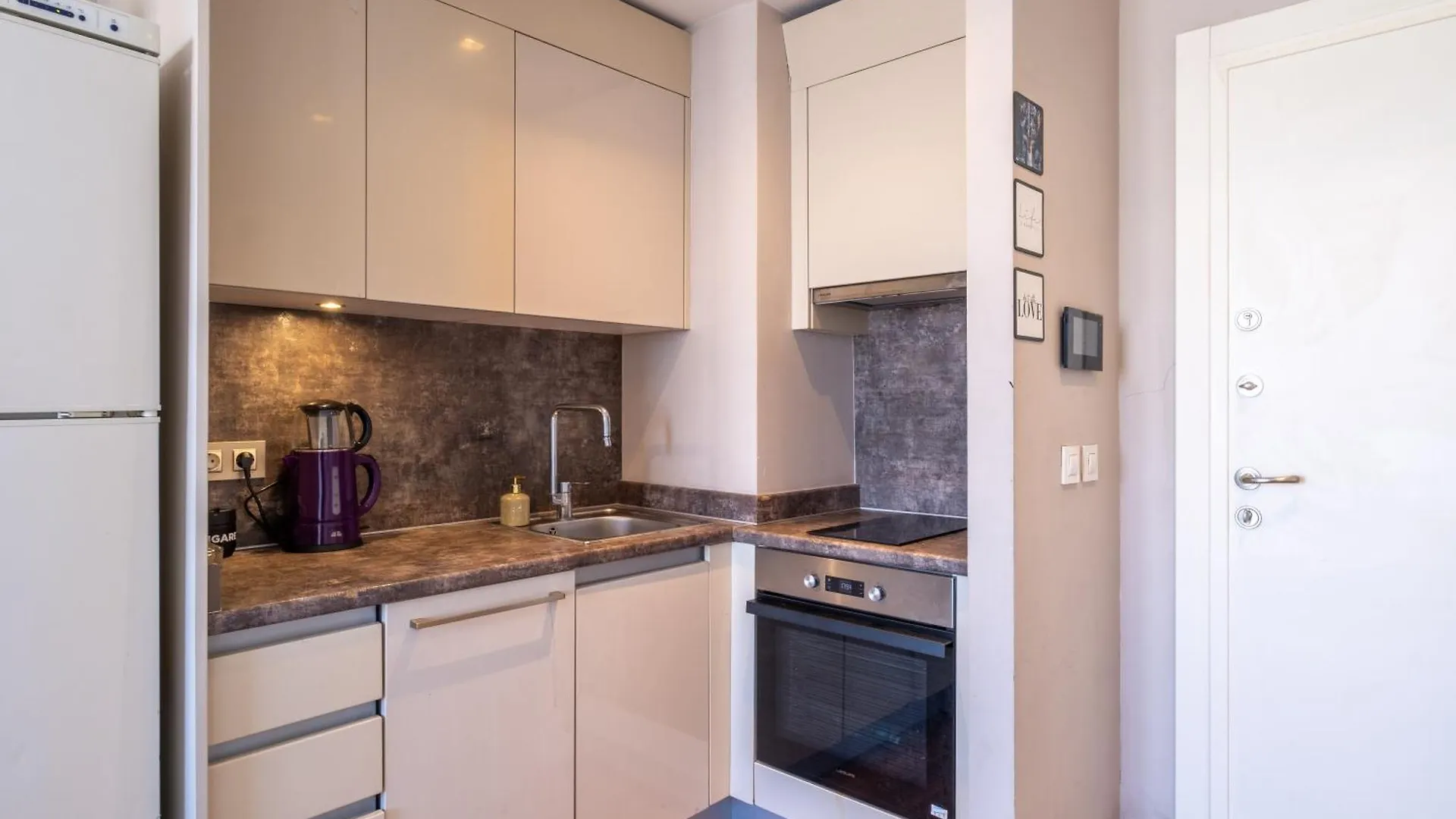 The Riyal Istanbul Apartment