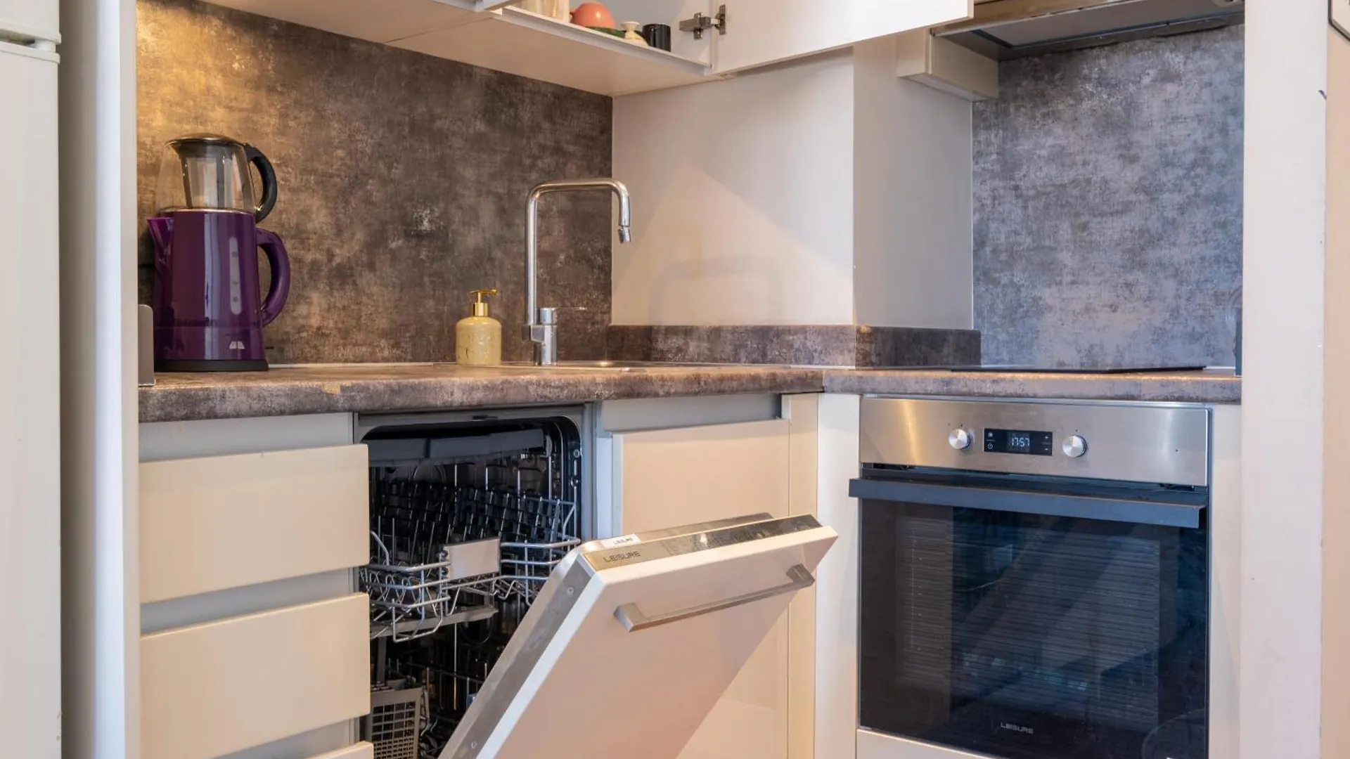 The Riyal Istanbul Apartment Turkey