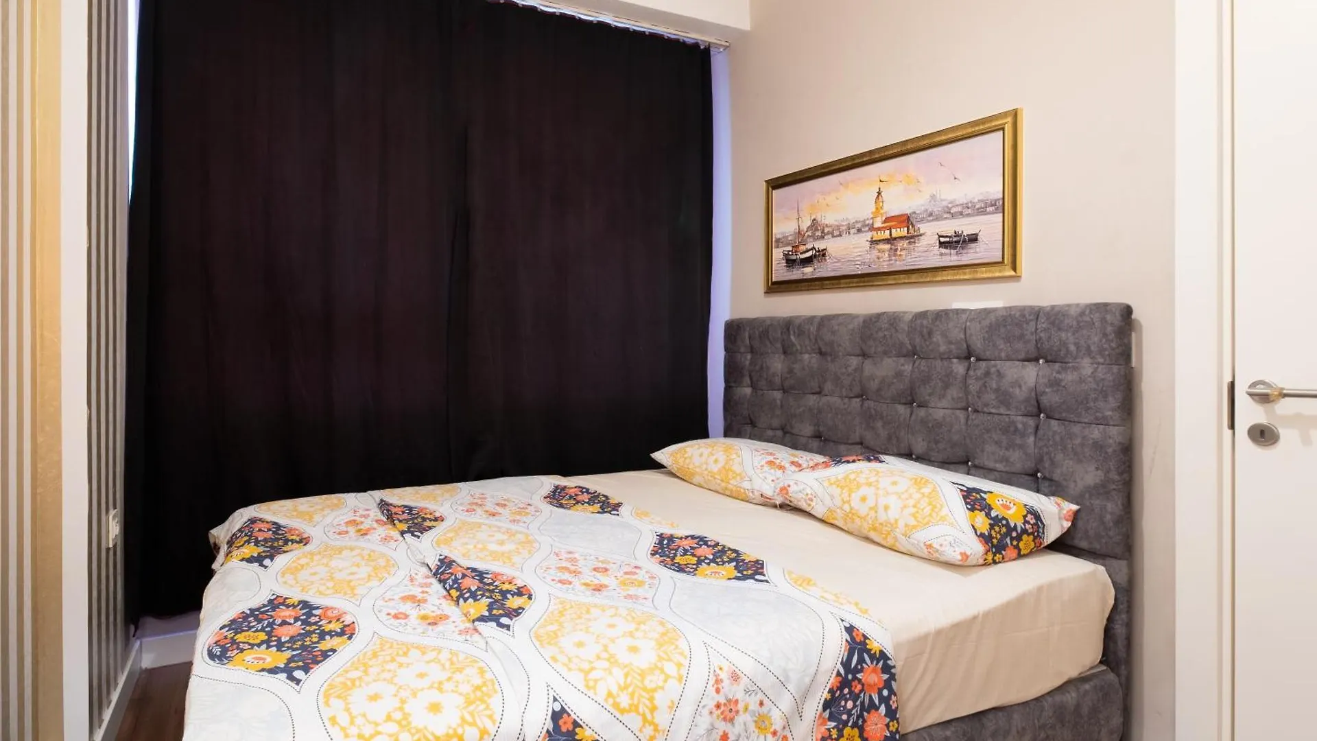 The Riyal Istanbul Apartment